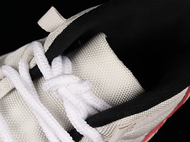 All categories Air Jordan Jordan series basketball shoes Air Jordan 11 F version Air Jordan 11 "Platinum Tint" AJ11 Joe 11 Bugs Bunny 378037-016
